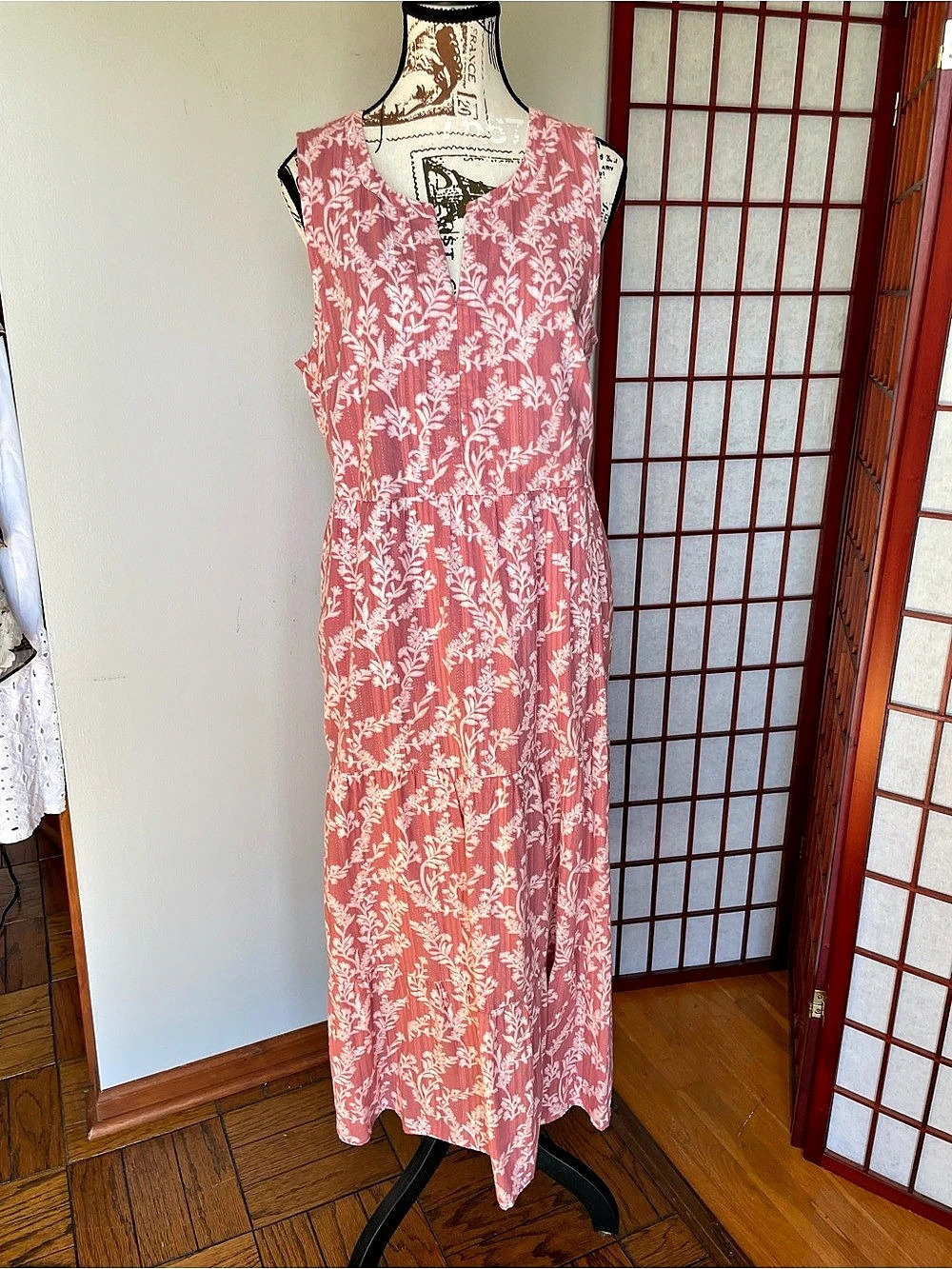 Wonderly Floral Maxi Dress in Pink & White, Size L